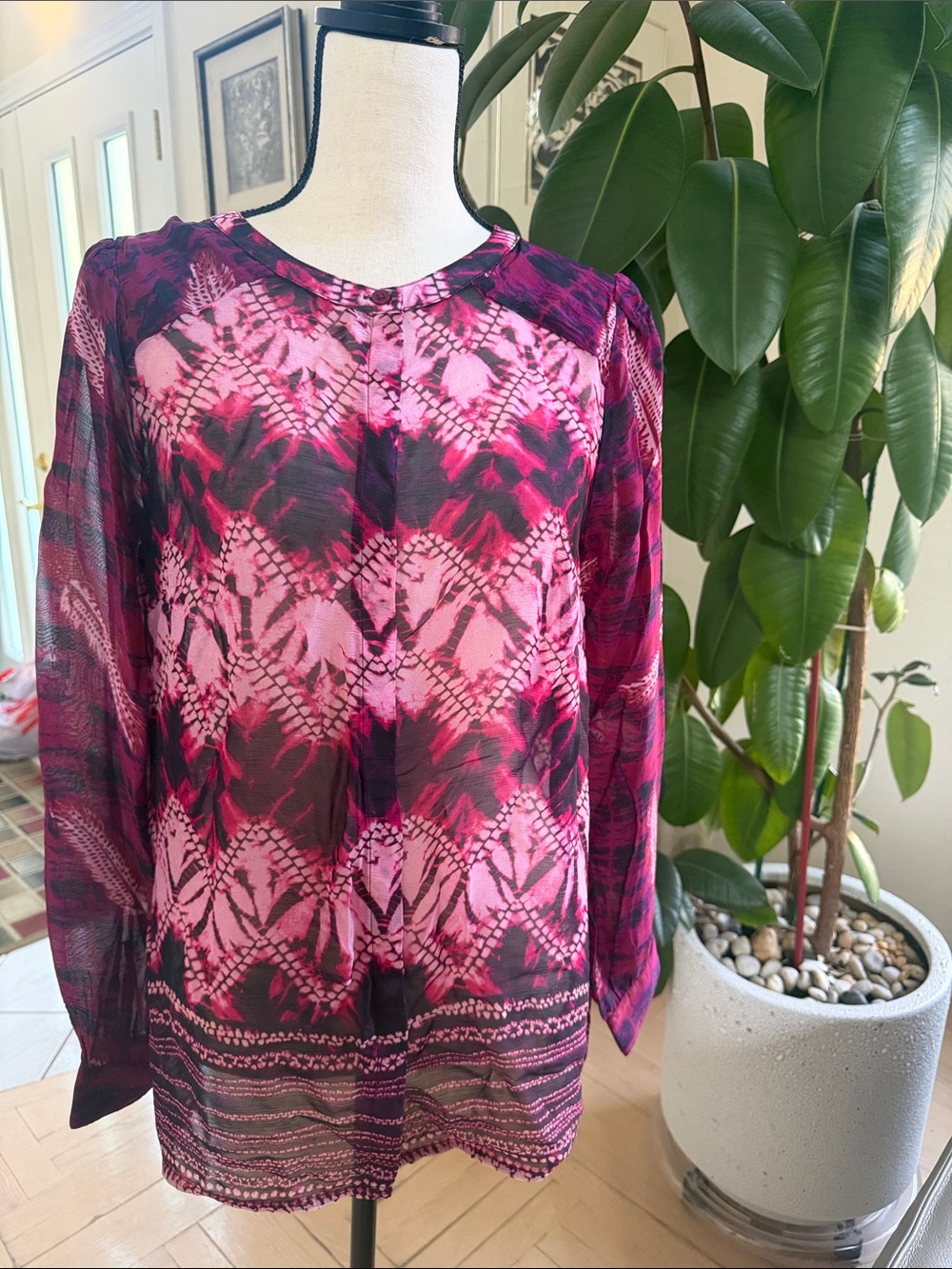 LOGO by Lori Goldstein Pink and Magenta Tie-Dye Long Sleeve Blouse